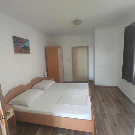 Pansion Marta Hotel Bibinje Kültér fotó